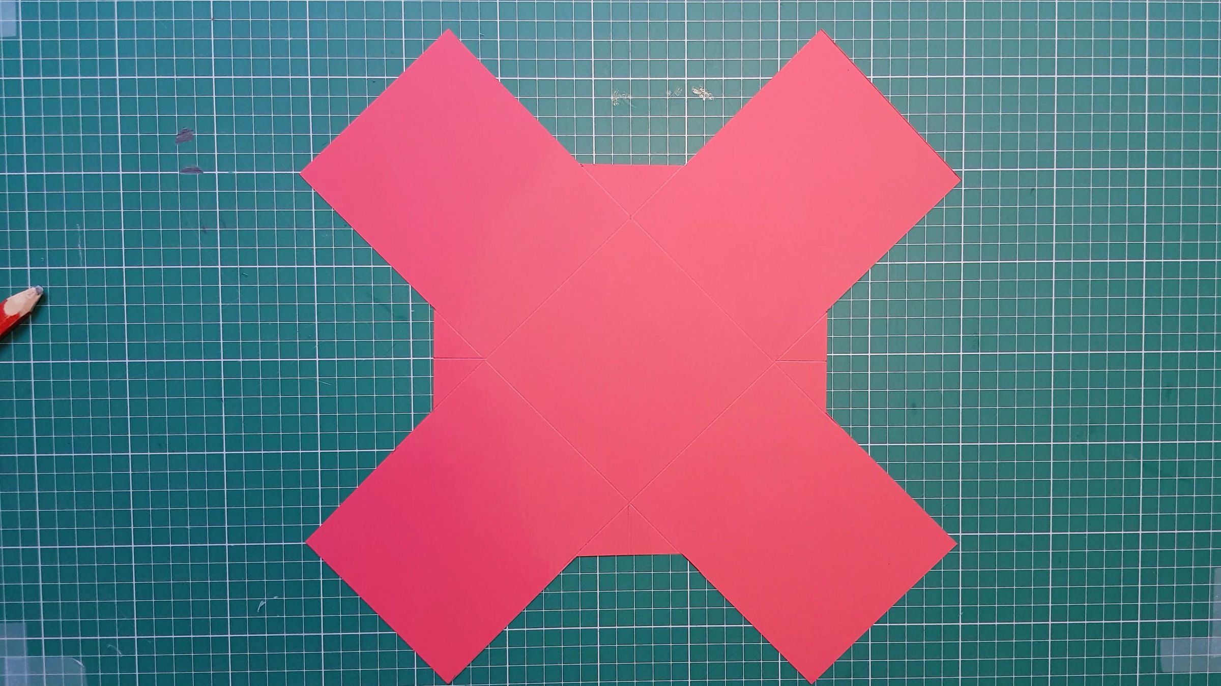 02-Cut out the layers and box cover 06.jpg