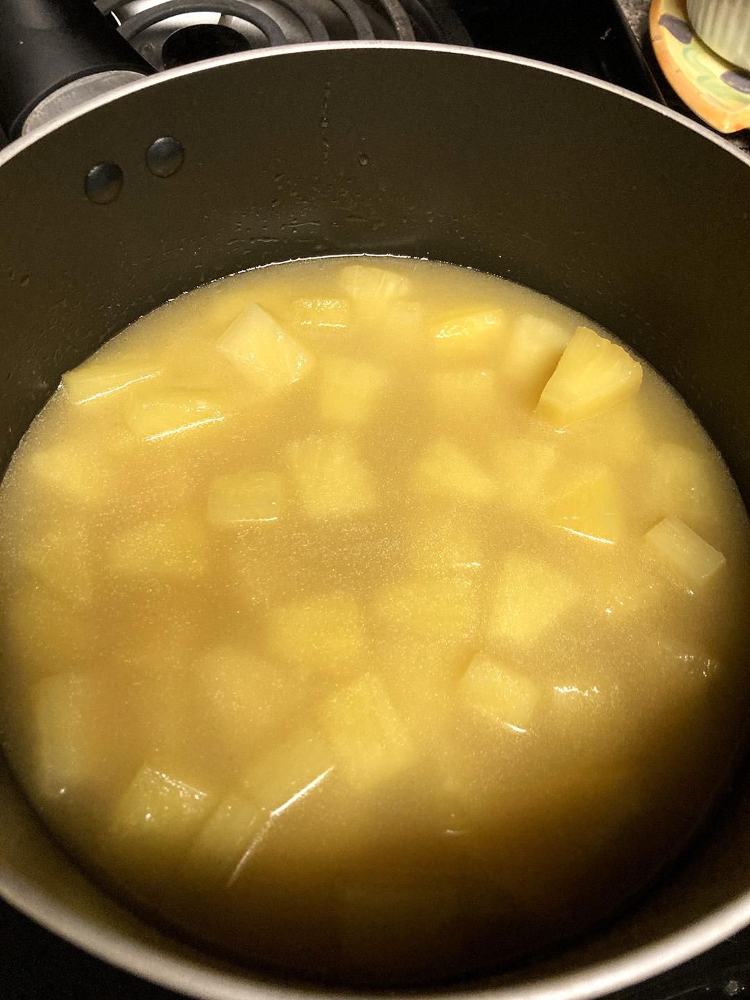 02-pineapple can added.jpg