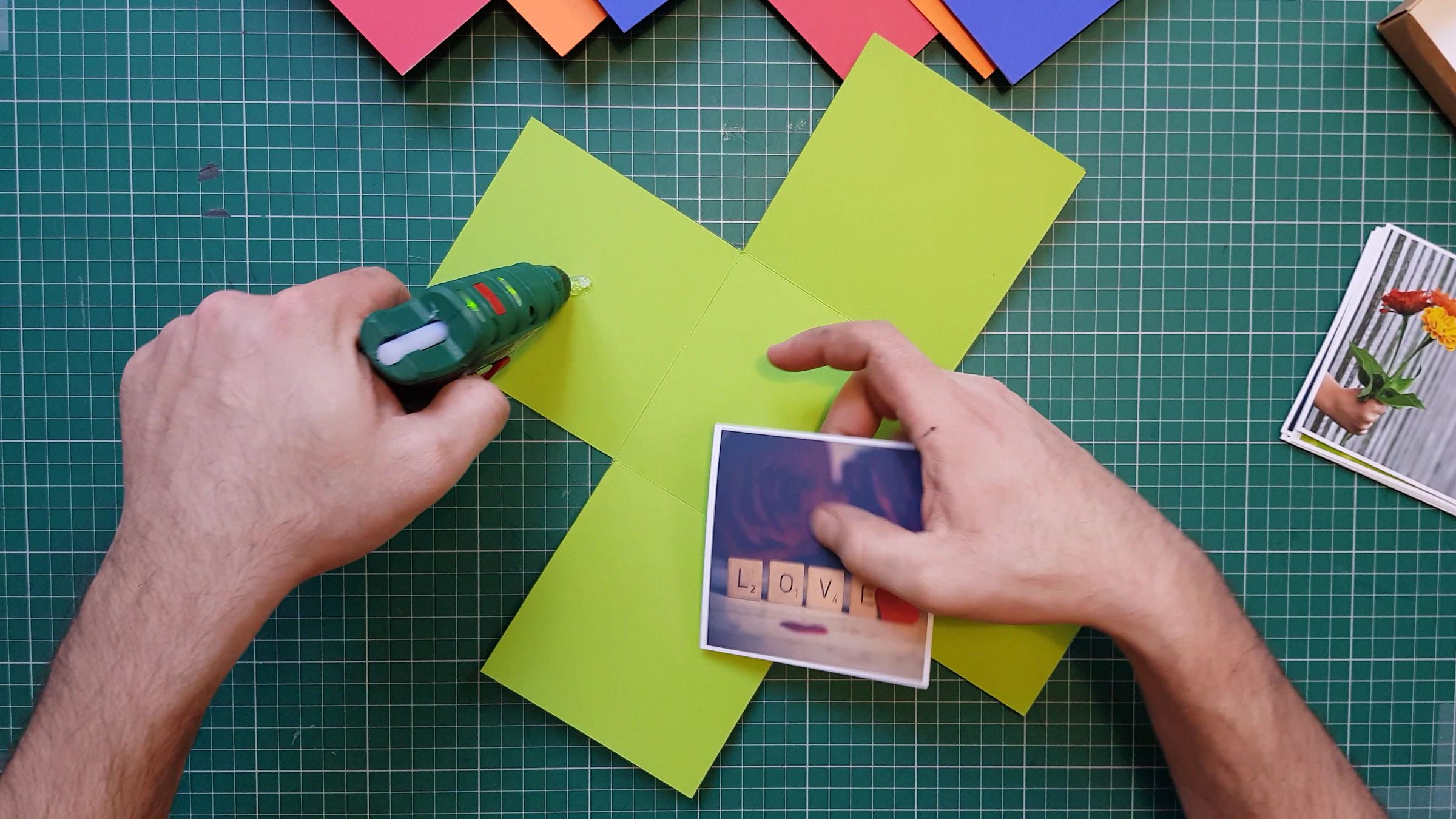 03-Glue the photos 02.jpg