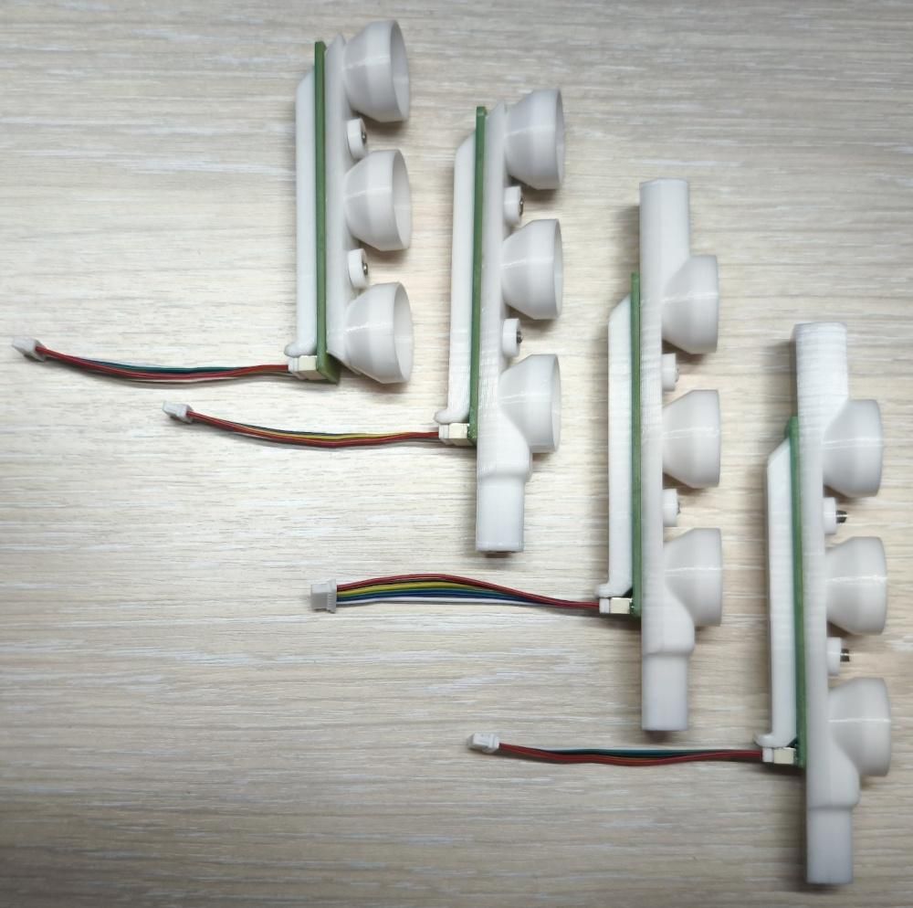 07_led_stand_wired.jpg