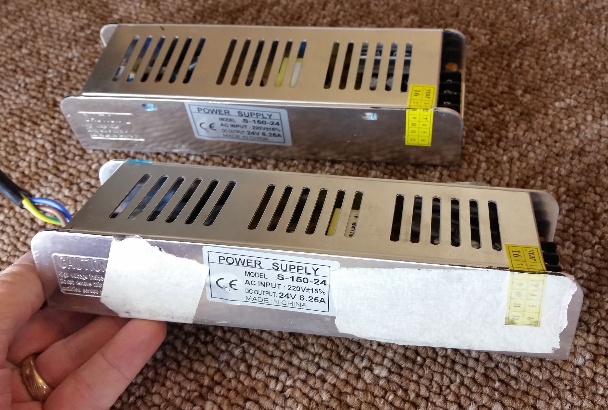 16. Two 24V 6.25A 220VAC power supplies.jpg
