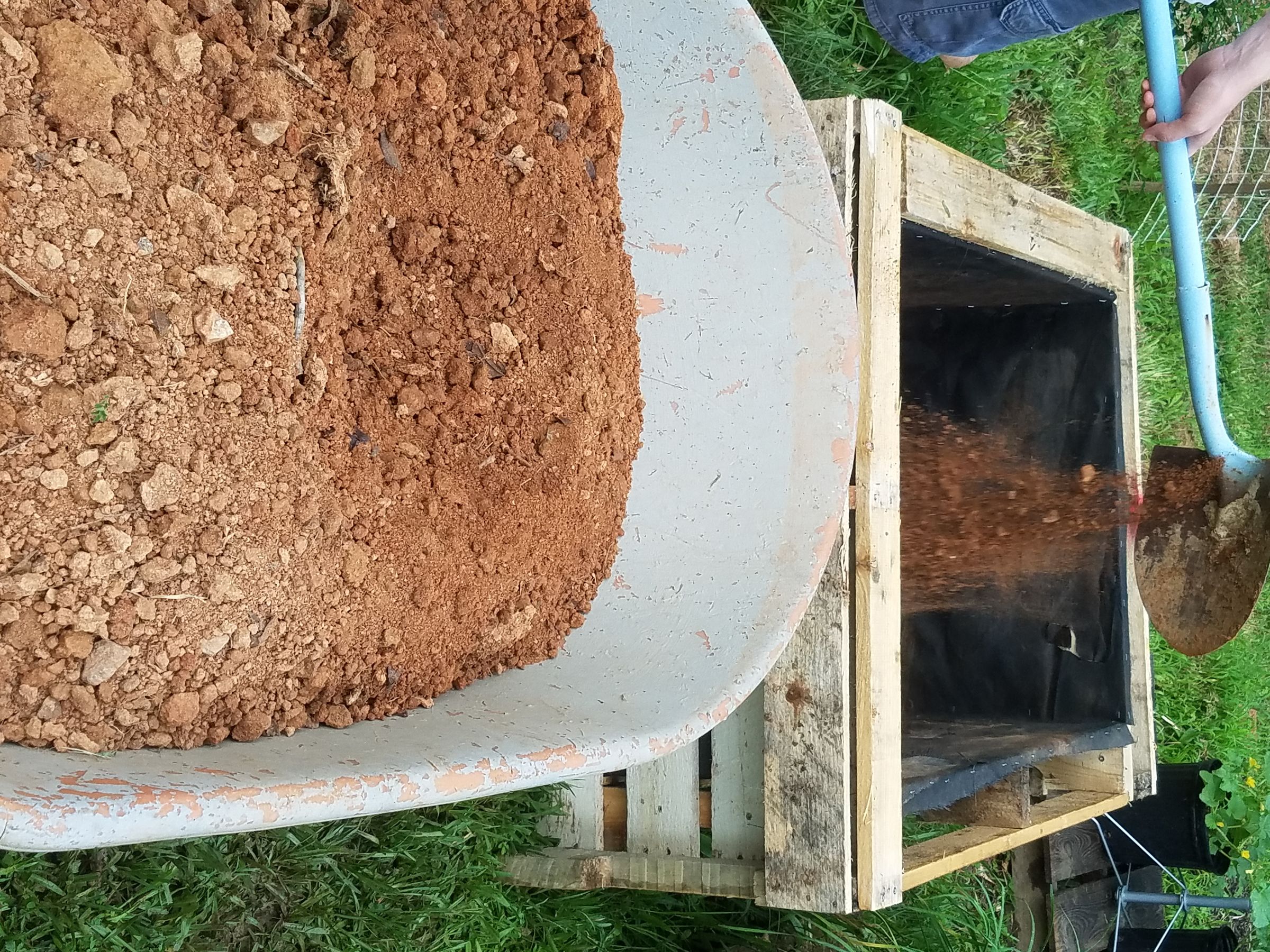 20160604_184934 Adding Fill Dirt.jpg