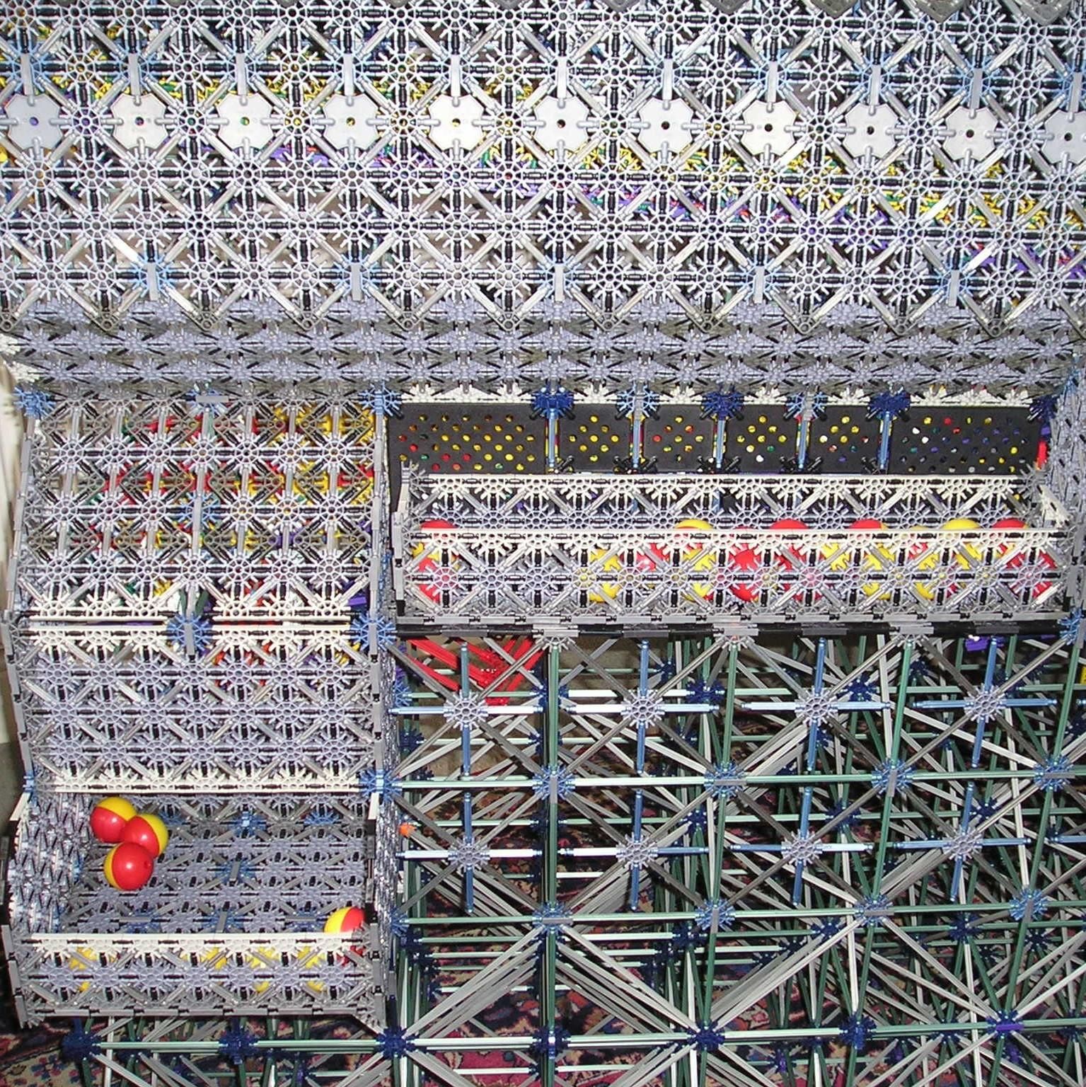 3 Pay-out Tray and Player's Tray.JPG