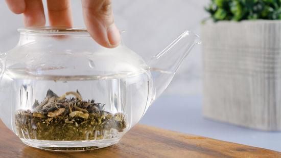 550px-nowatermark-Brew-Loose-Leaf-Tea-Step-4-Version-3.jpg