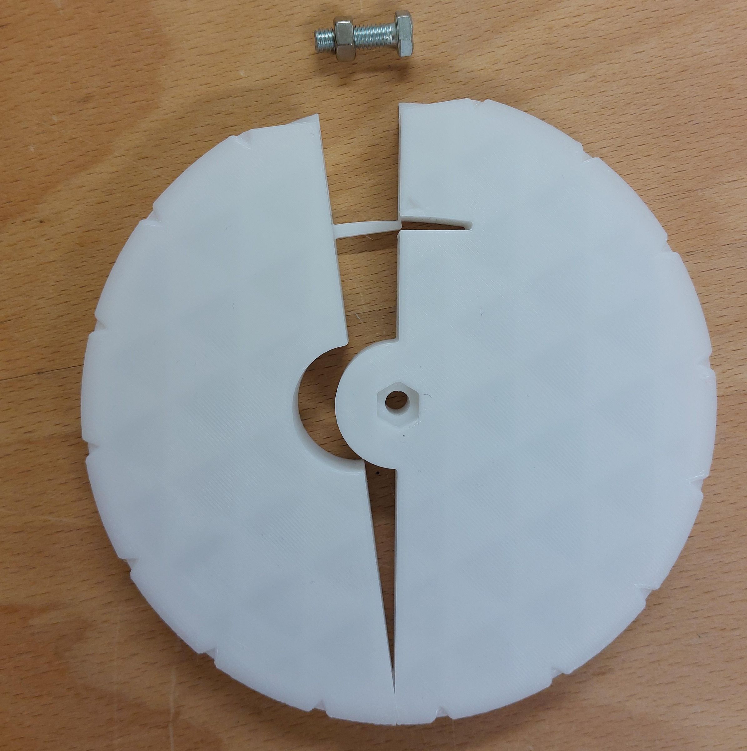 6_Device_Screw.jpg