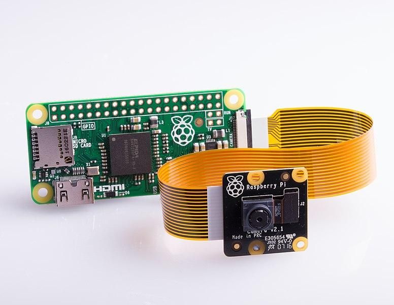 776px-Raspberry_Pi_Zero_with_Raspberry_Pi_NoIR_Camera_v2.jpg