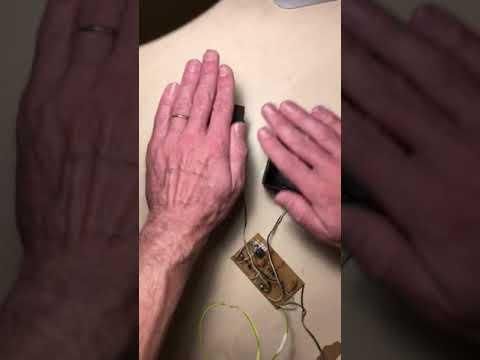 A light-controlled theremin