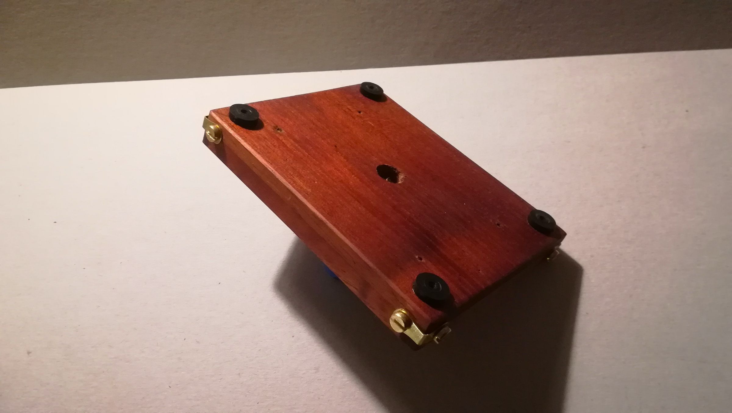 A-Assembling-box-8.jpg