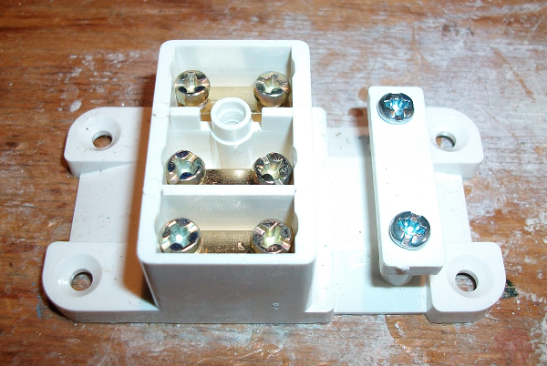 Battery Tester 01 Electrical Box.png