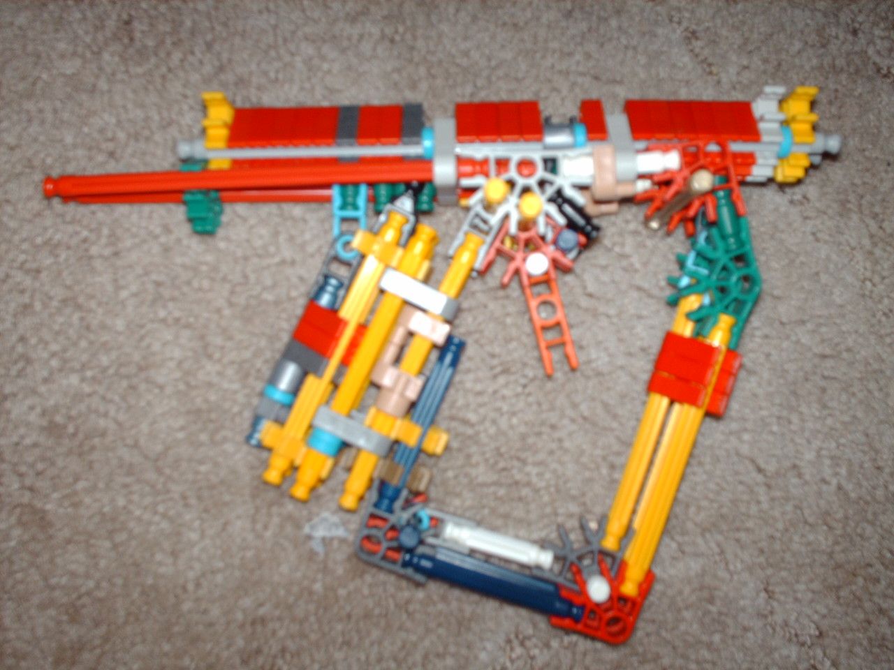 C:\Documents and Settings\Dave\My Documents\My Pictures\Knex AP2\Knex AP2 025.jpg
