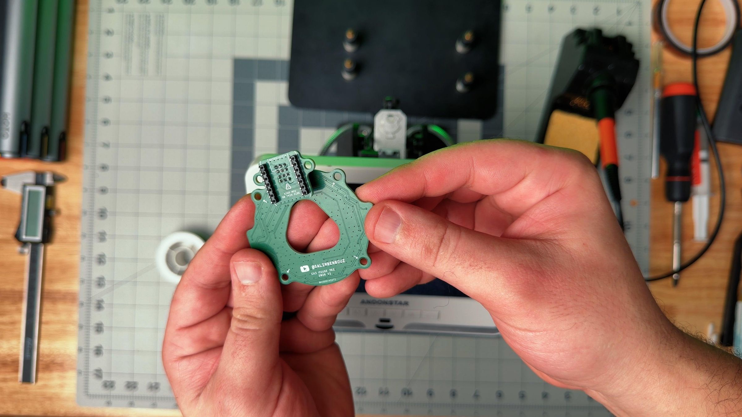CAD_Mouse_MK2_Electronics_TH_7.jpg