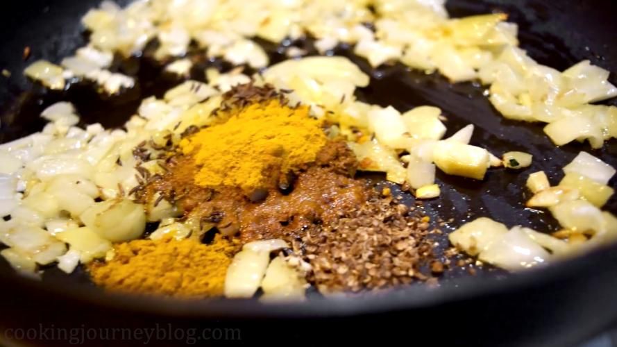Cauliflower Curry step 4.jpg