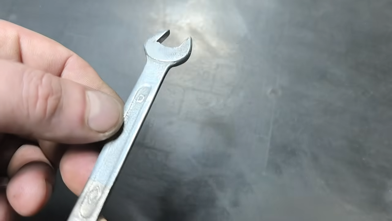 Cheap &amp; Acid-Free Zinc Plating! Electroplating &amp; Restoration Tips 10-26 screenshot.png