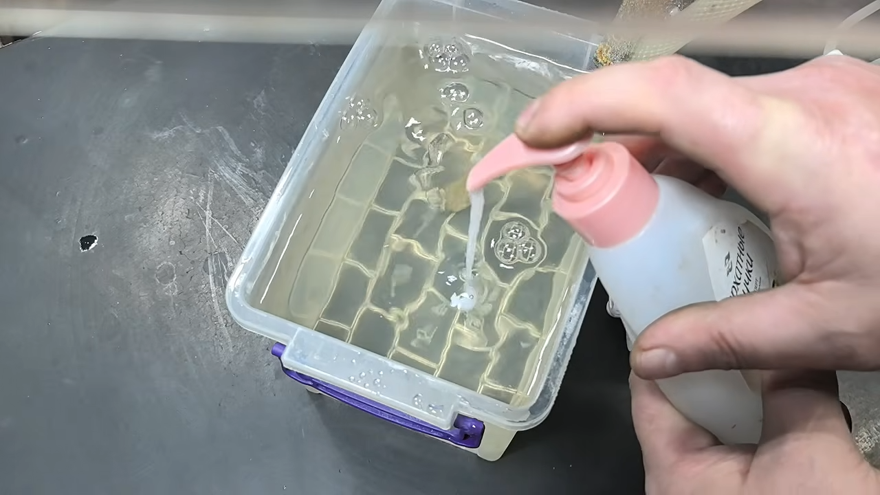 Cheap &amp; Acid-Free Zinc Plating! Electroplating &amp; Restoration Tips 6-7 screenshot.png