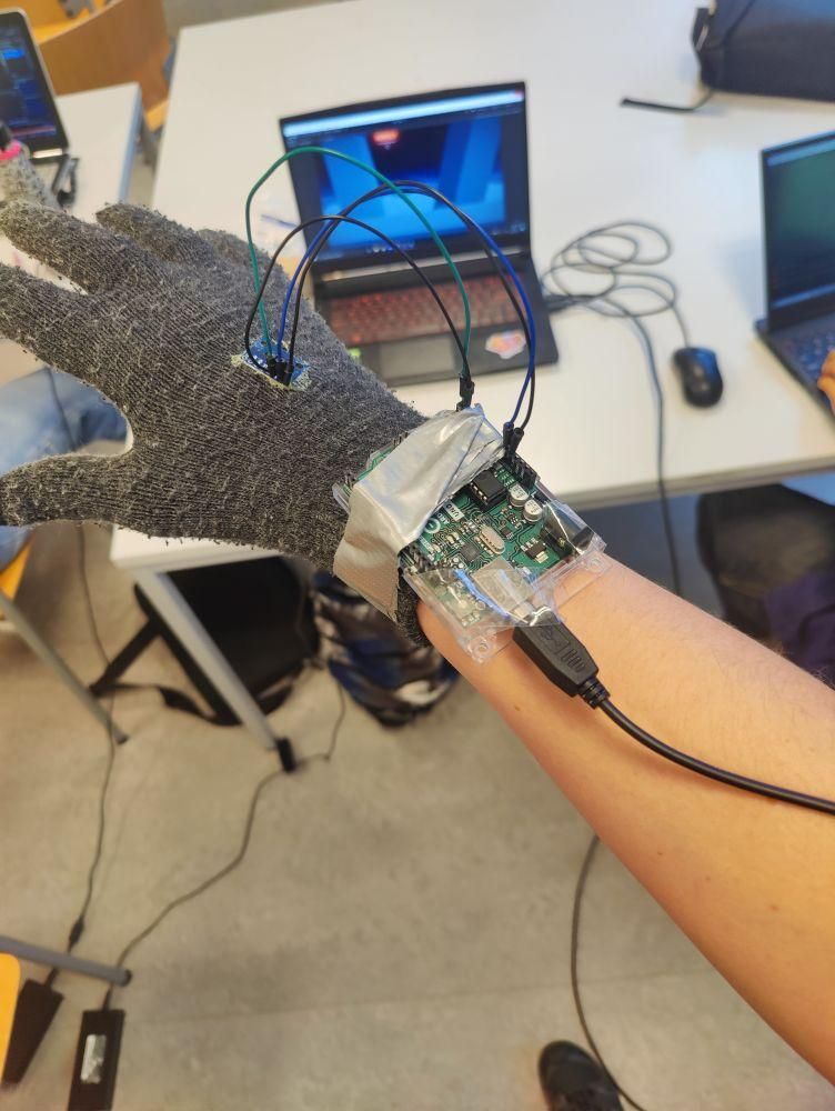 DANCINGGLOVE_CRAPPY_EDITION.jpg