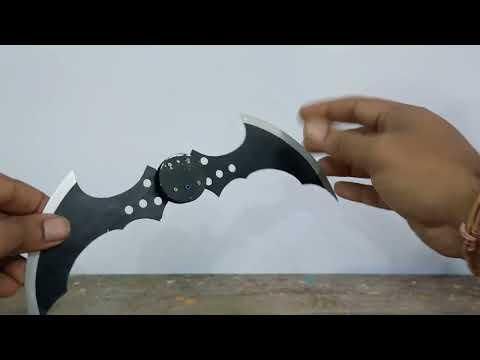 DIY Batman Foldable Batarang