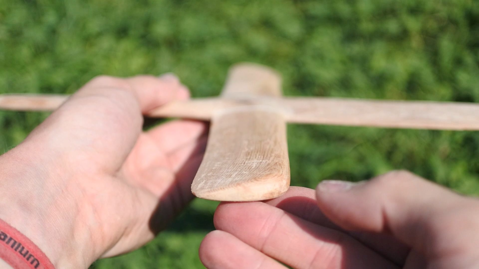 DIY boomerang how to make it.mp4_20170307_015650.892.jpg