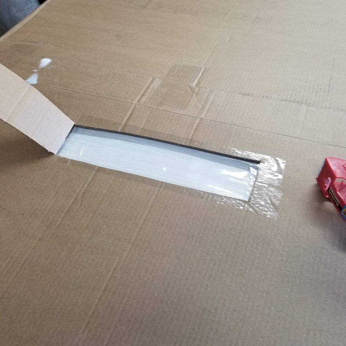 DIY-Cardboard-Spray-Booth-20.jpg
