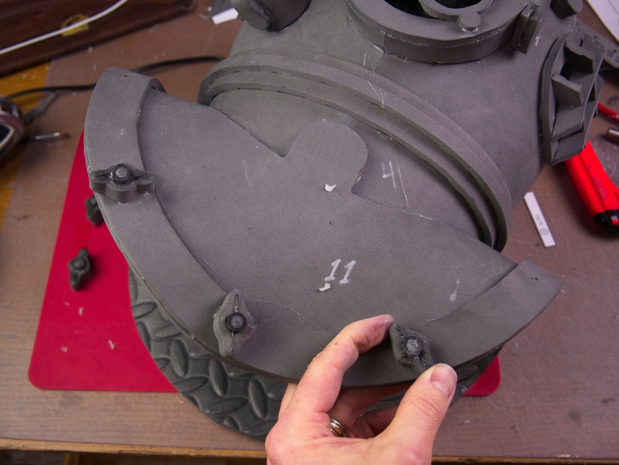 Dive helmet103.jpg