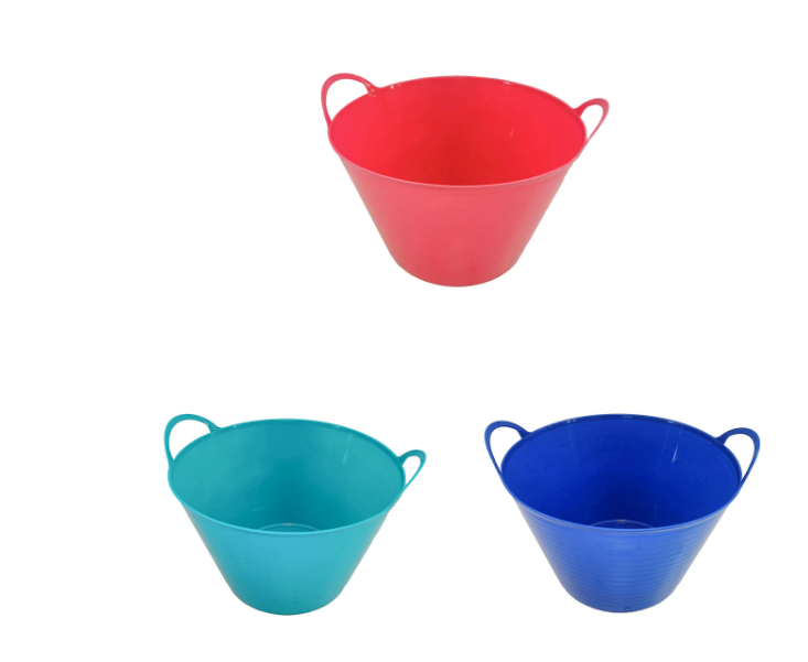 Dollar Tree Plastic Buckets.PNG