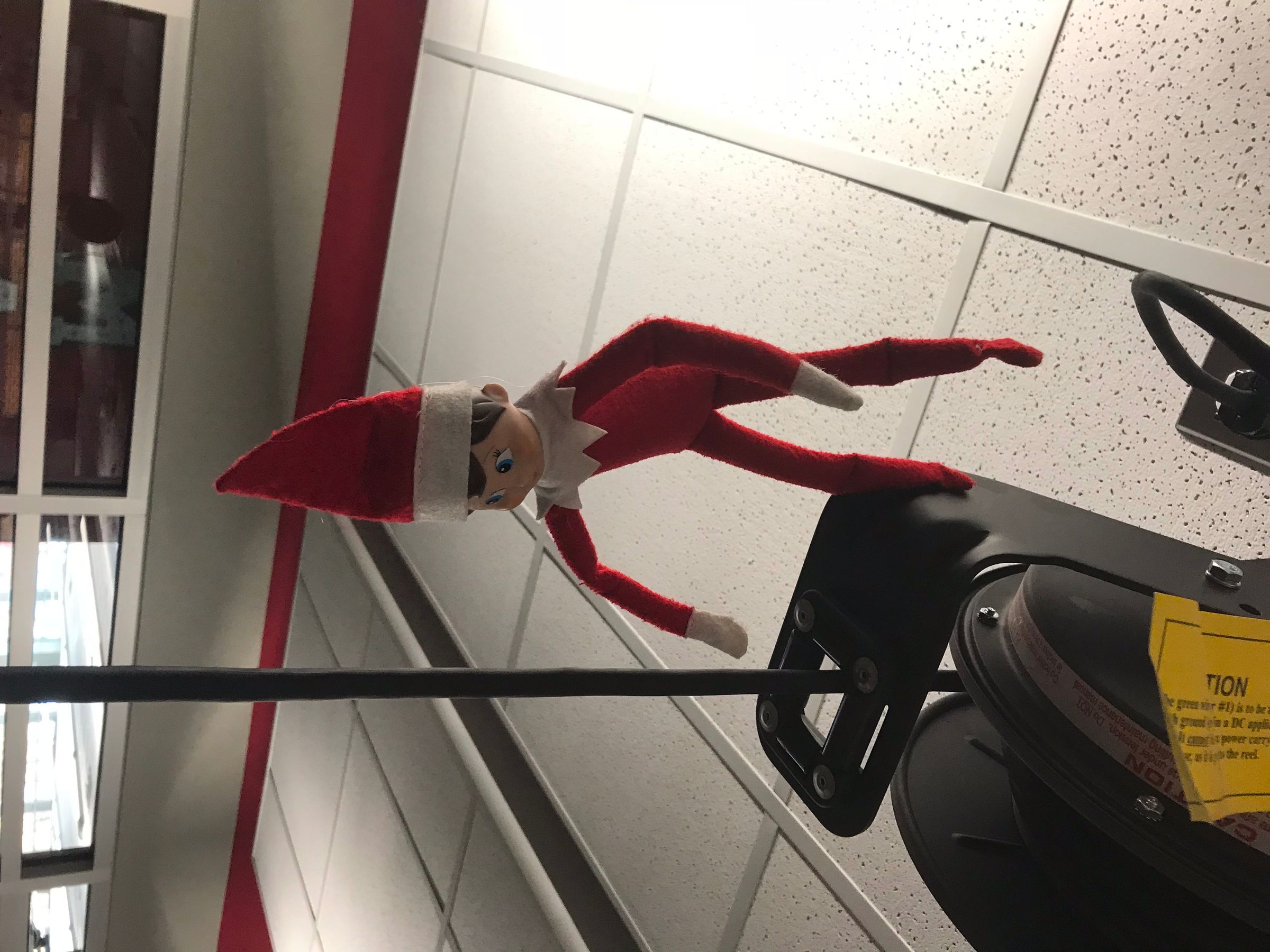 Elf Shelf34.jpg