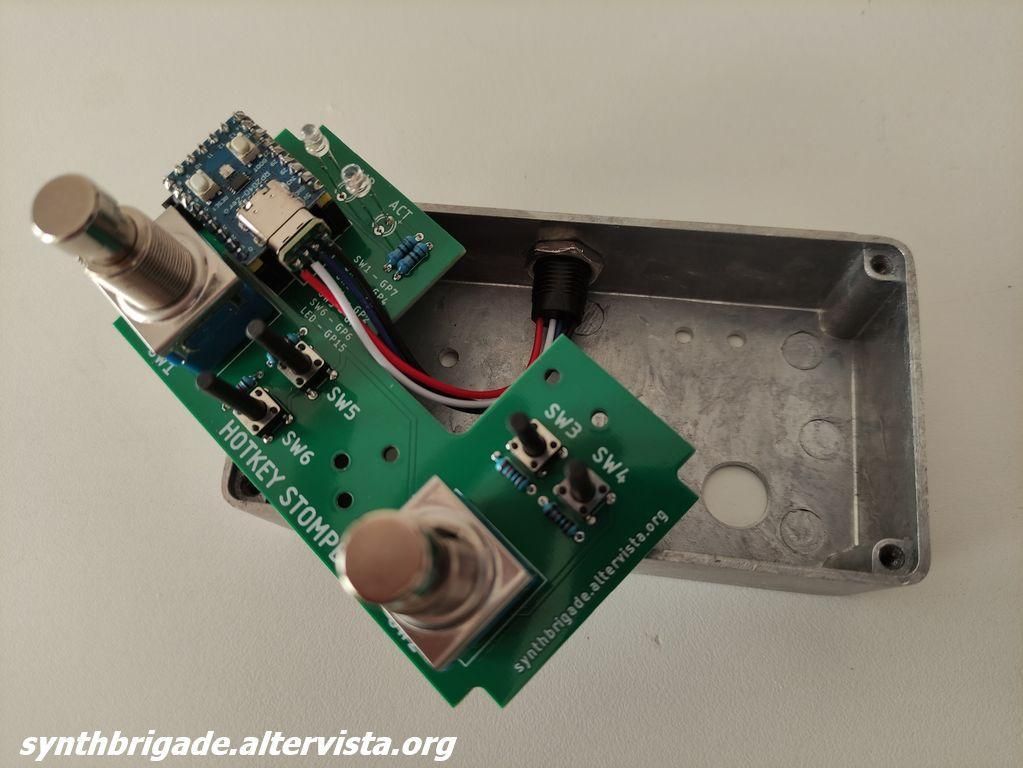 FXQ0HP1MH3V96SK.jpg