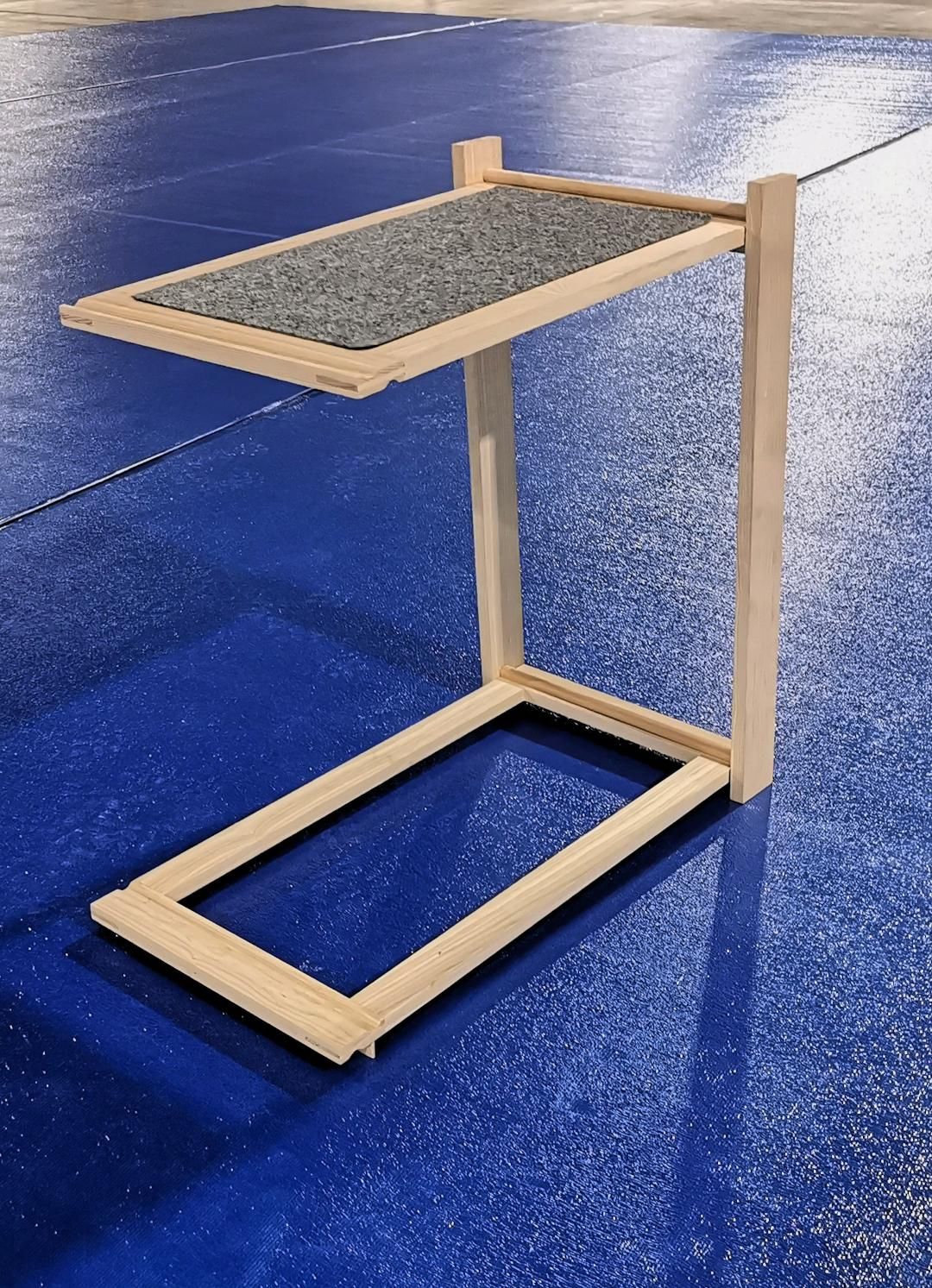 Folding C table 24.jpg