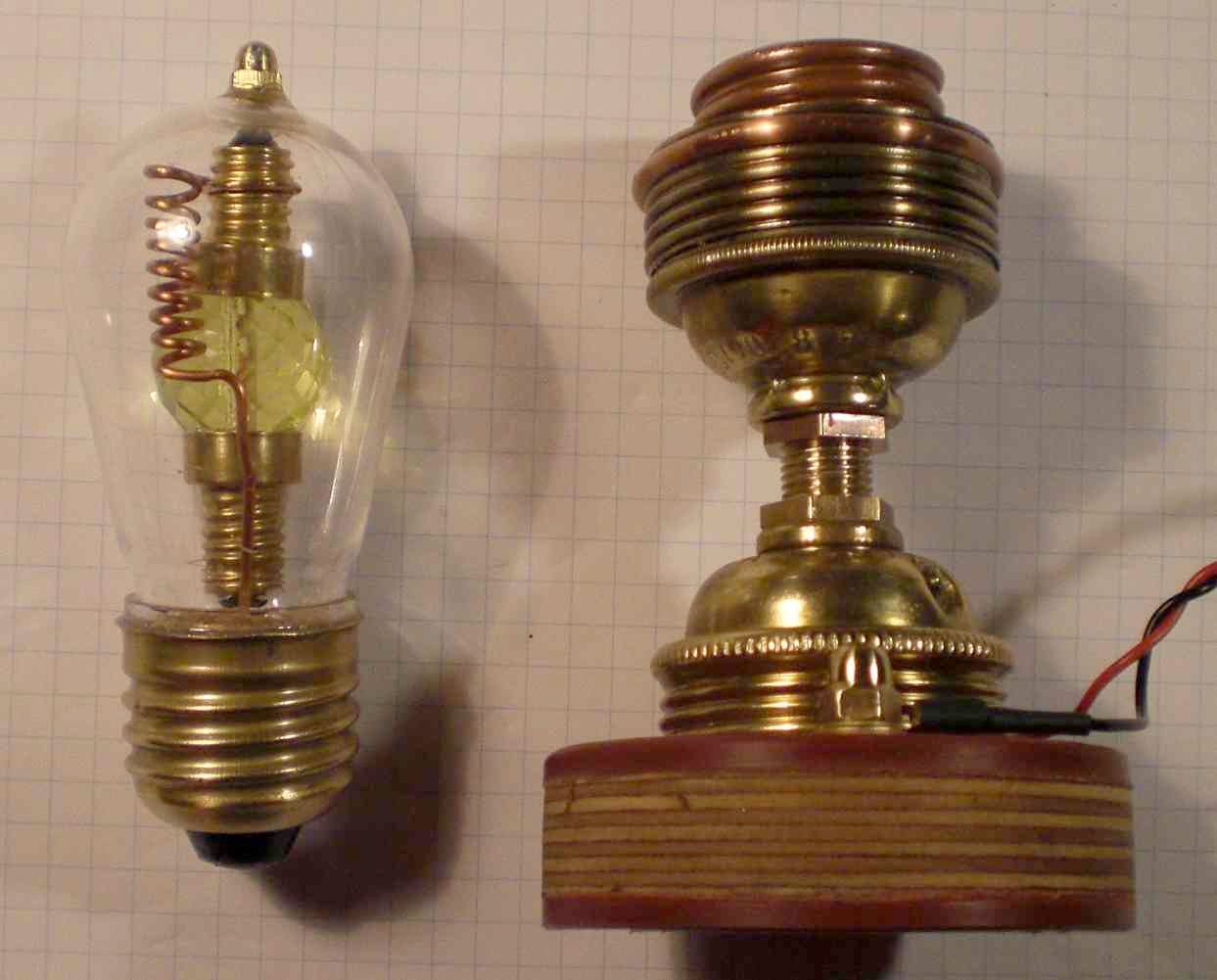Lampe-und-Fu&szlig;.jpg
