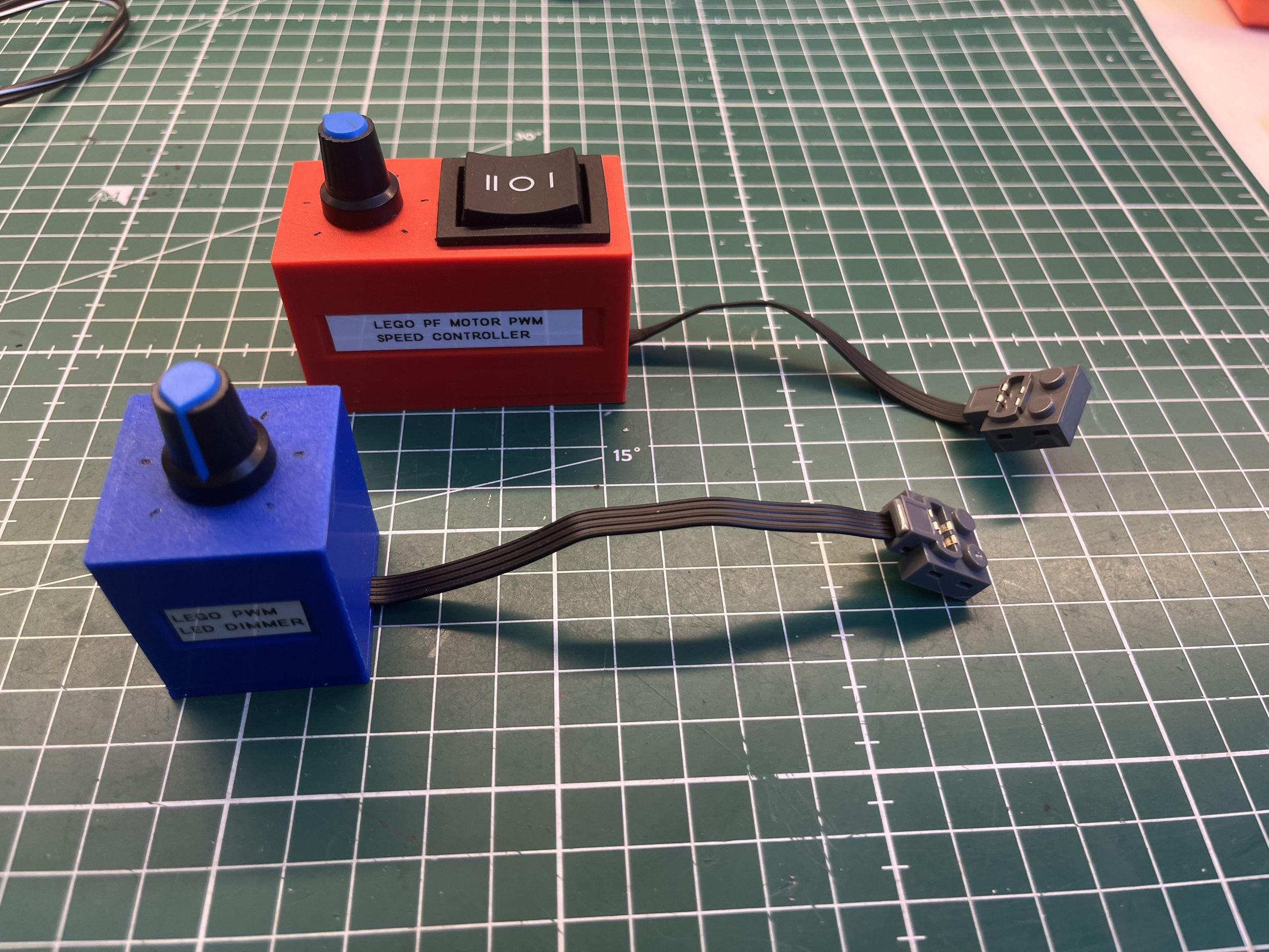 Lego PF Motor Speed Controller - small &amp; large modules).jpg