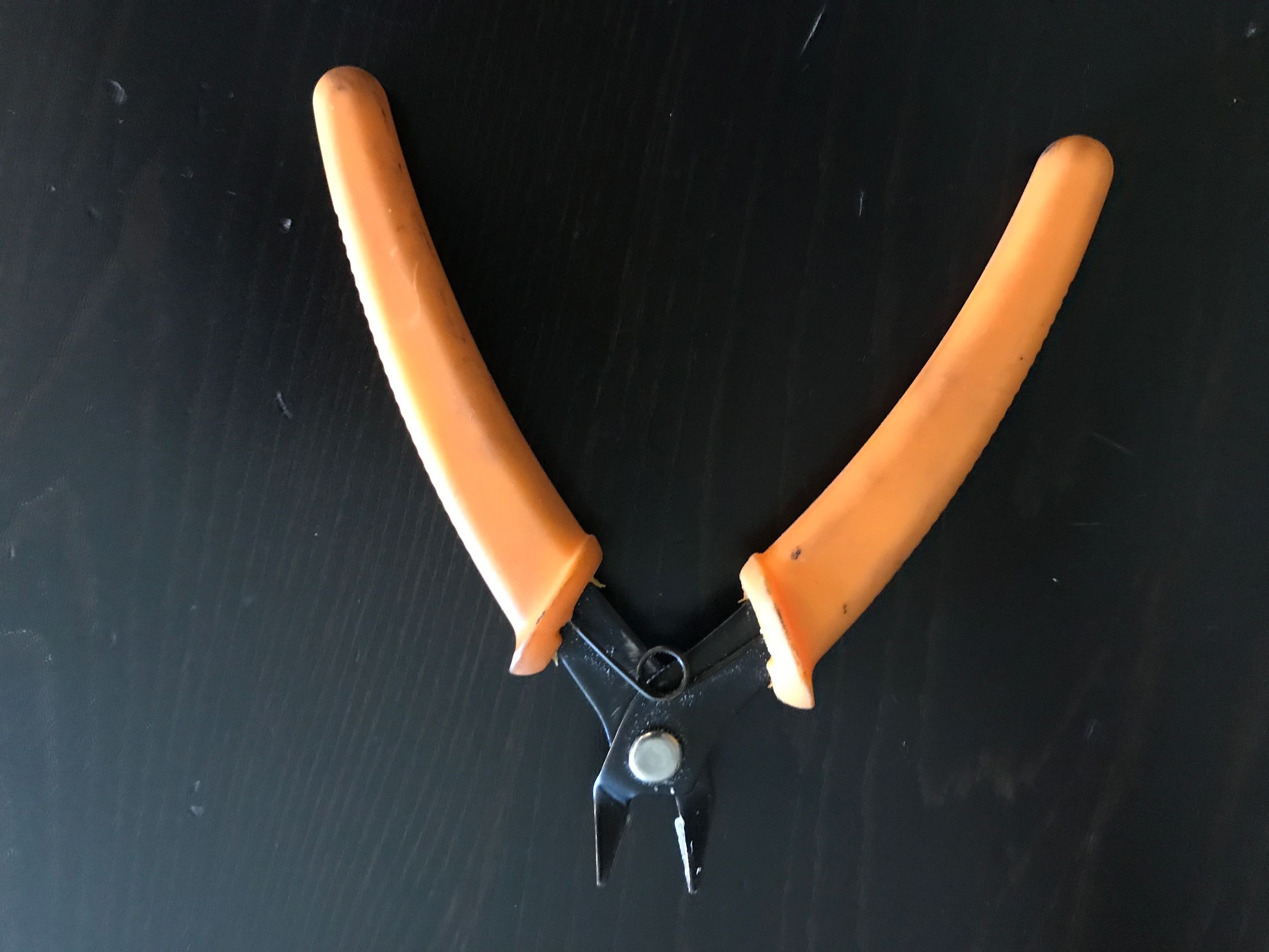 PhoneStand2.JPG