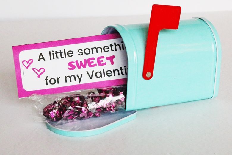 Printable Valentine's Day Treat Bag Toppers.JPG