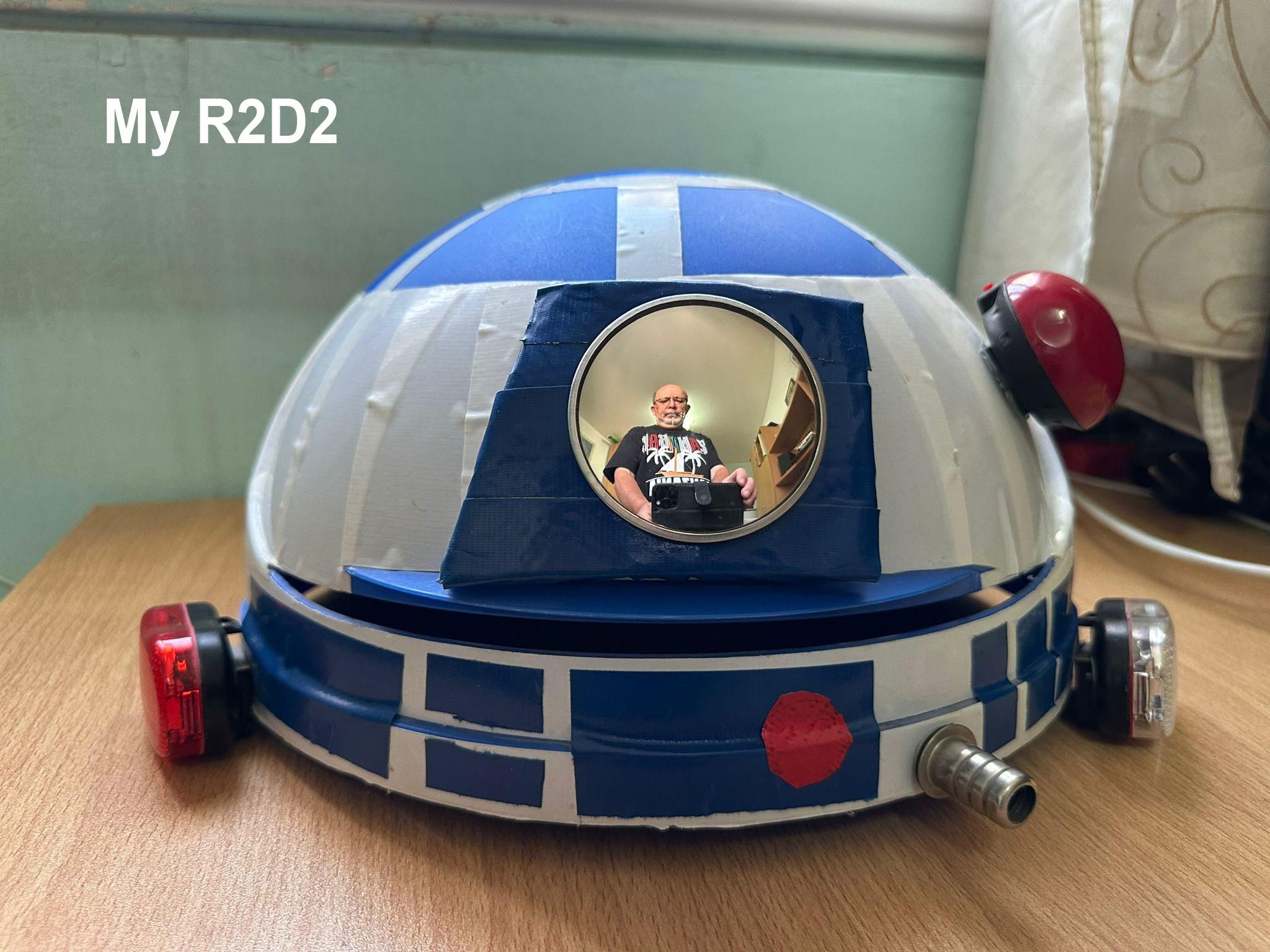 R2D2 06.jpg