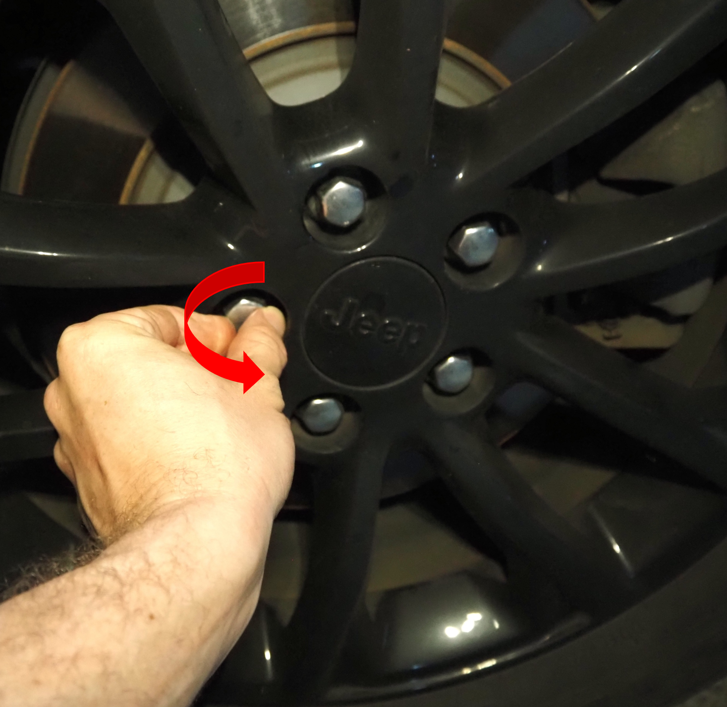 Remove Wheel Bolts.png