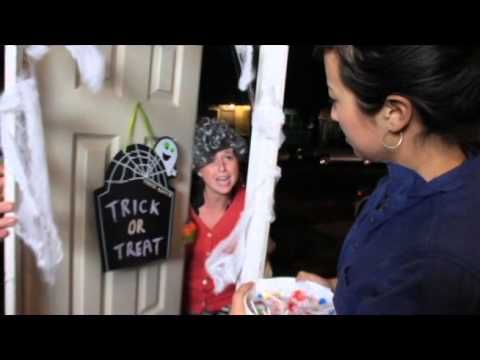 Reverse Trick Or Treating