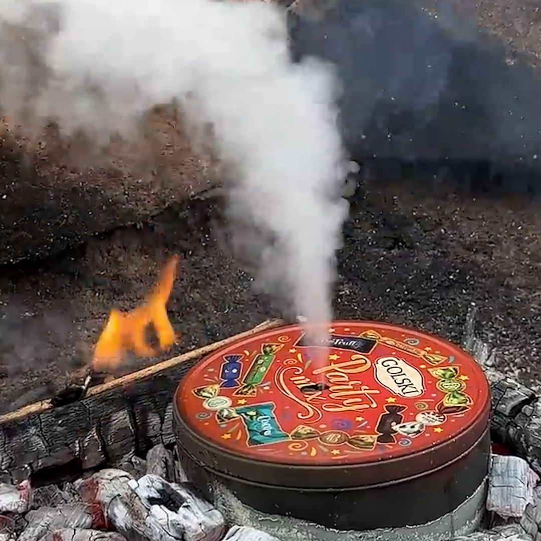 SSYouTube.online_Amazing Lifehack How to Easily Make Natural Charcoal. #survival #lifehacks #camping_720p.00_00_13_03.Still007.png