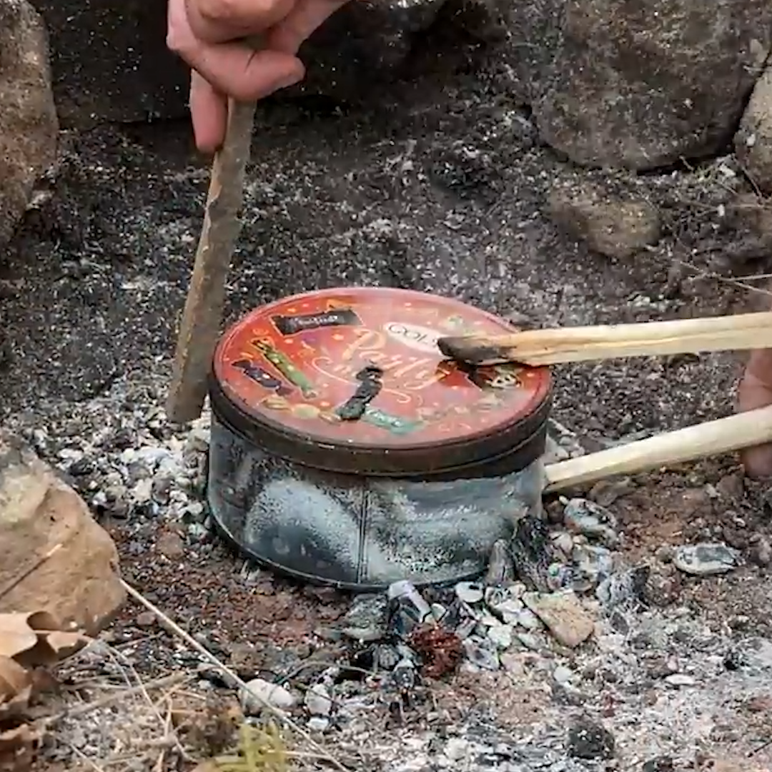 SSYouTube.online_Amazing Lifehack How to Easily Make Natural Charcoal. #survival #lifehacks #camping_720p.00_00_16_05.Still009.png