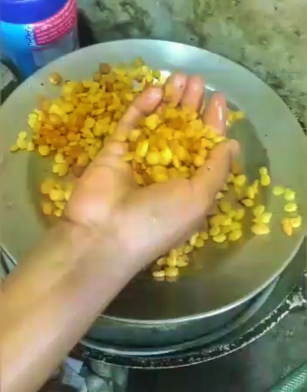 Screenshot_2020-04-27-16-15-39-631_com.miui.video-01.jpeg