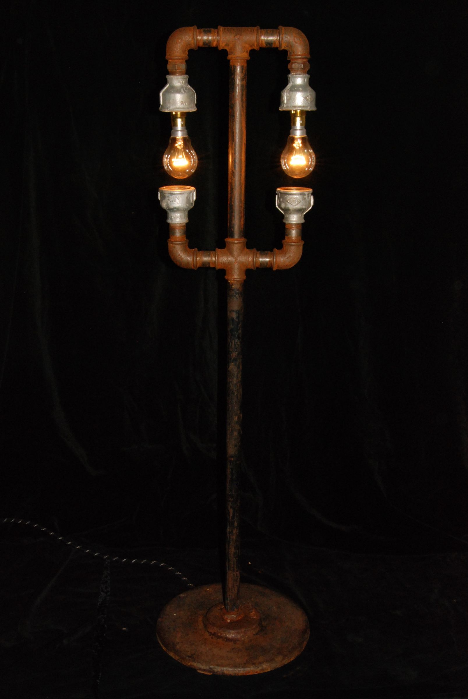 Steamypunk Lamp.JPG