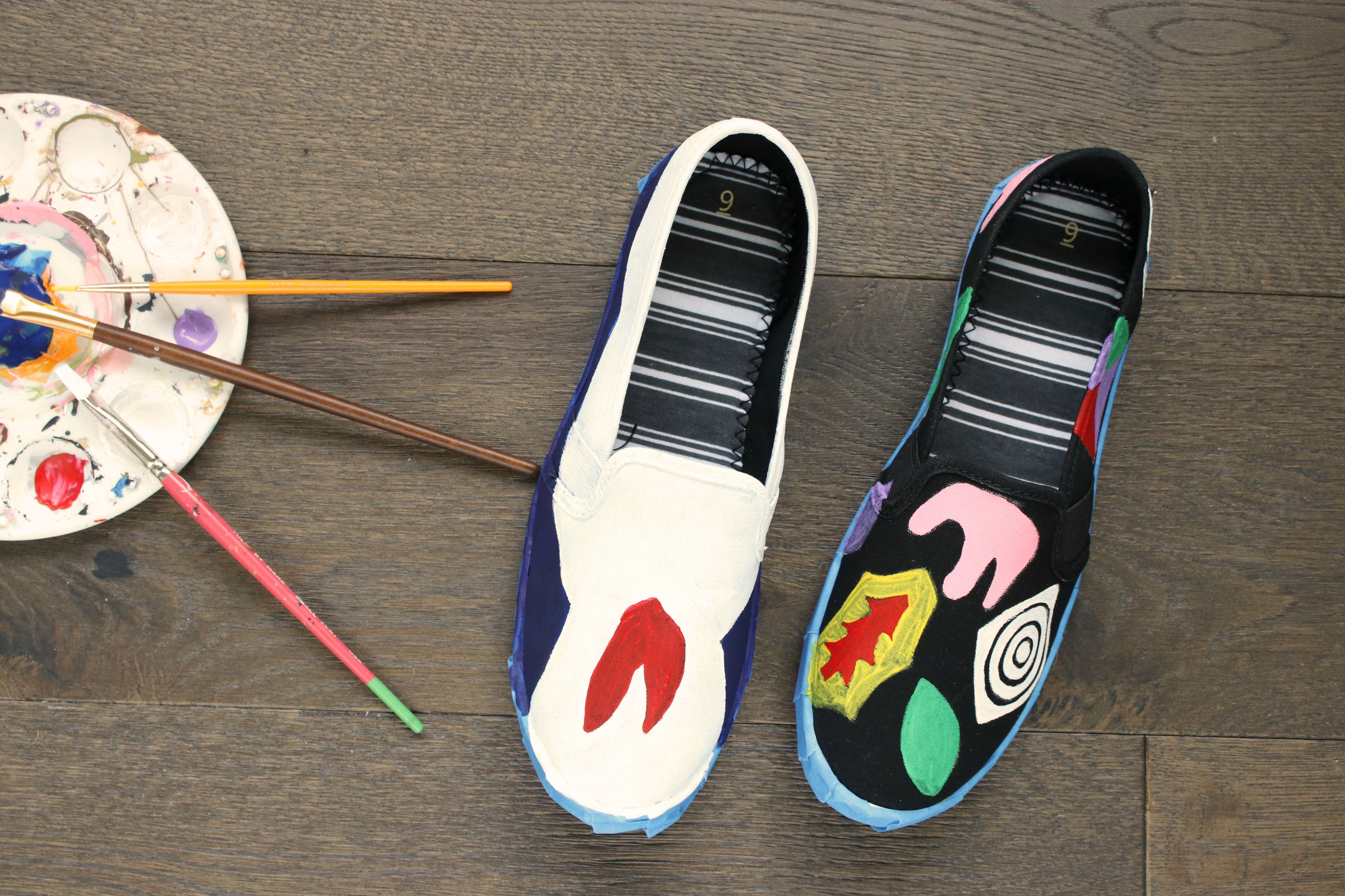 Stranger-Things-Shoes-4-paint-base.jpg
