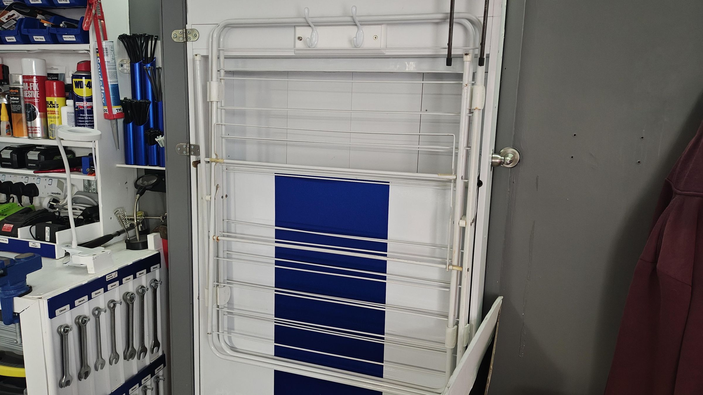 Table with rack.jpg
