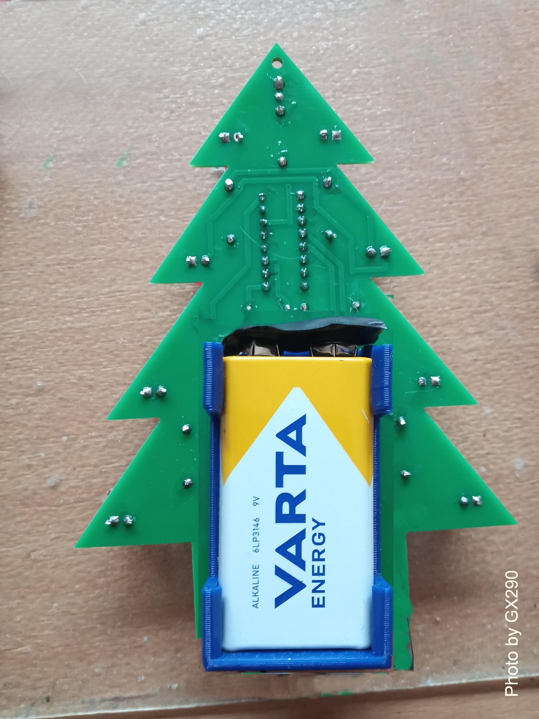 Tanne mit Batterie.jpg