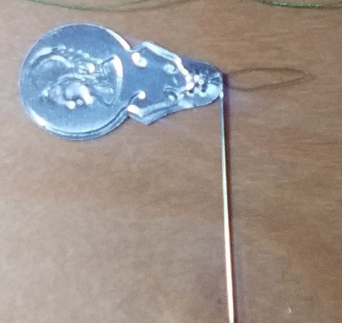 ThreaderThroughNeedle.jpg