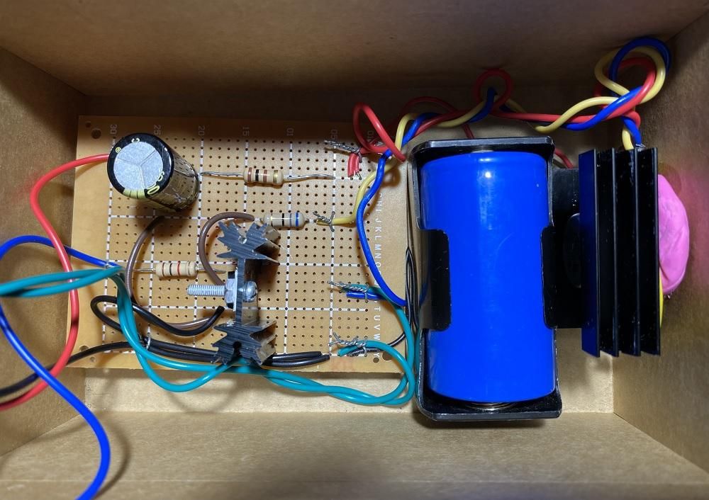 Transistor Light Dimmer 07 Step 04 Encasement Photo 1.jpg