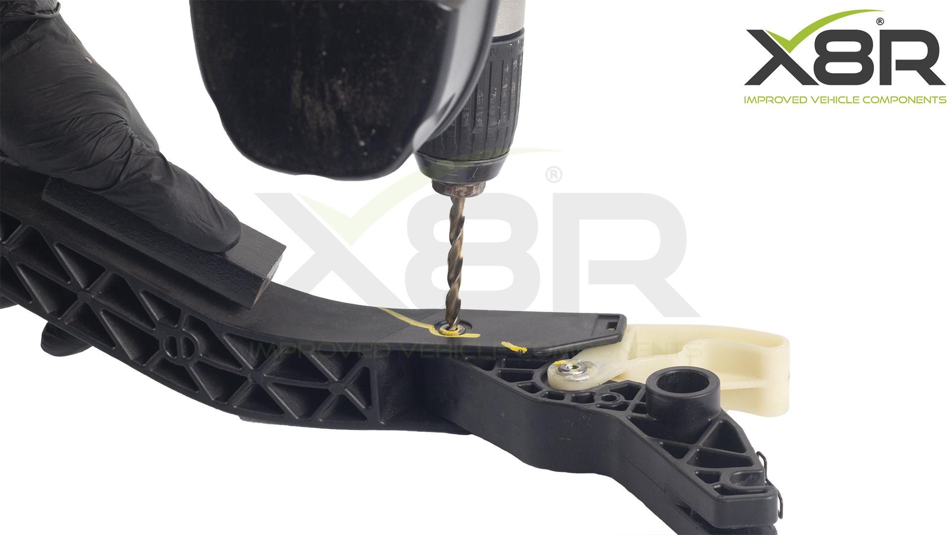 X8R0263 drill out bolt.jpg