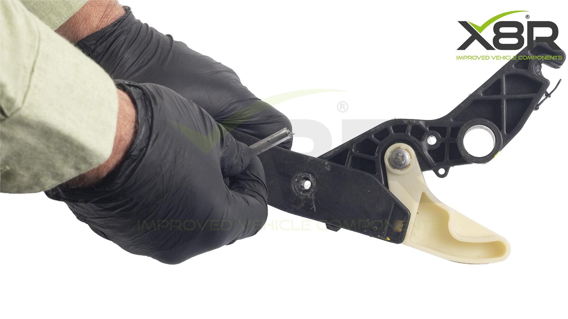 X8R0263 remove rivet.jpg