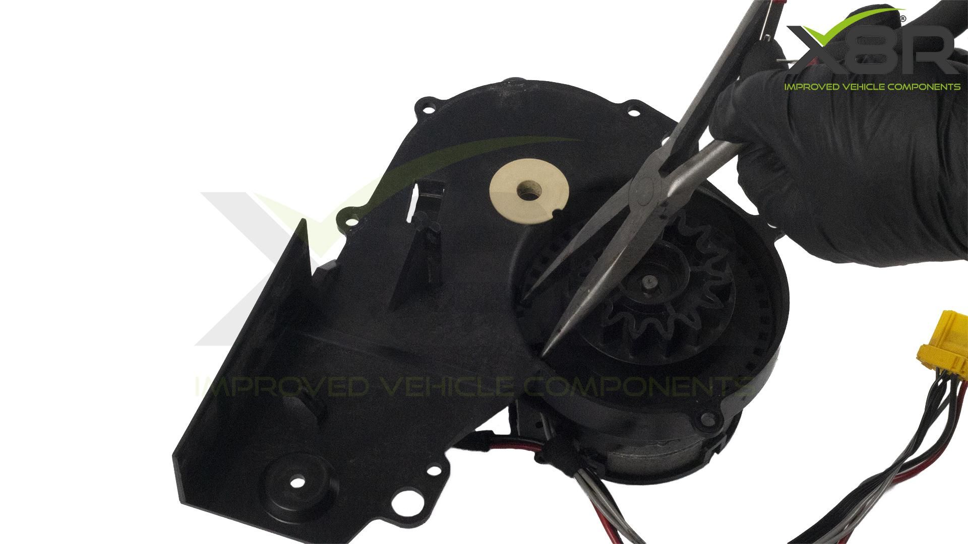 X8R0276 unplug sensor.jpg
