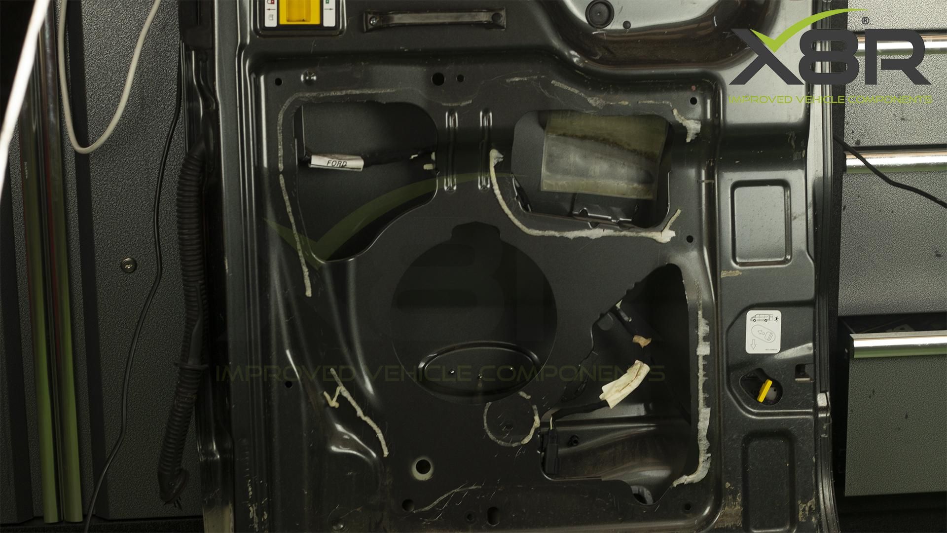 X8R0281 Inner skin of door removed.jpg