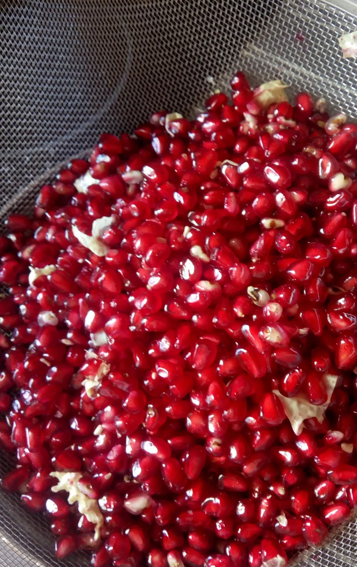 bestfashion.club-How-to-Make-Pomegranate-Syrup-2.jpg