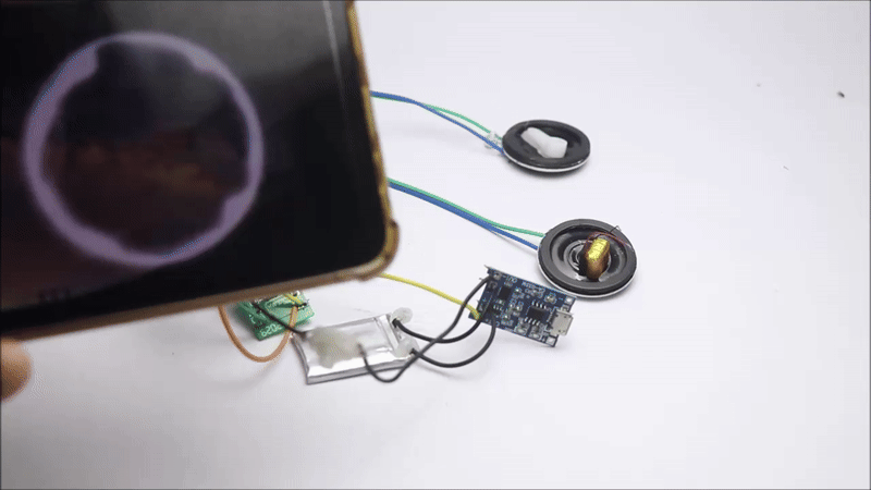 cap speakers.gif
