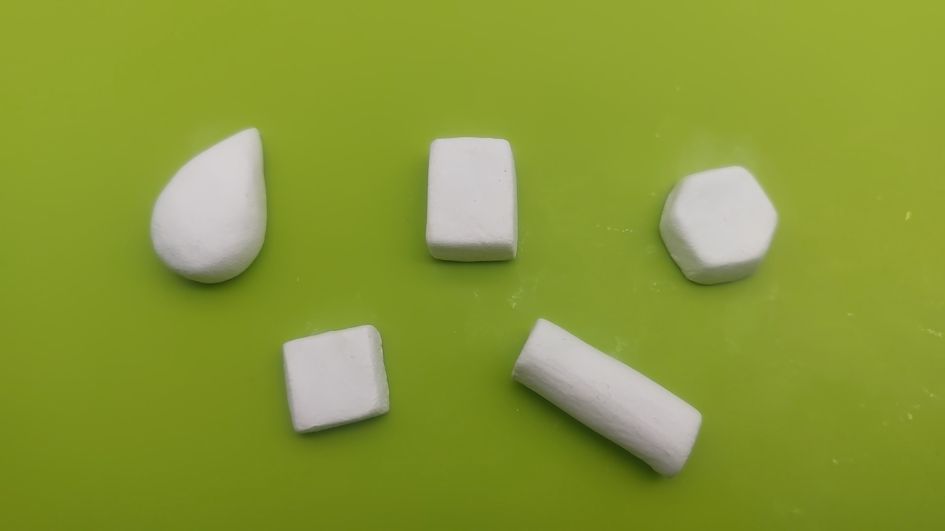 claycrystalsbackup9-00;00;51;24.png